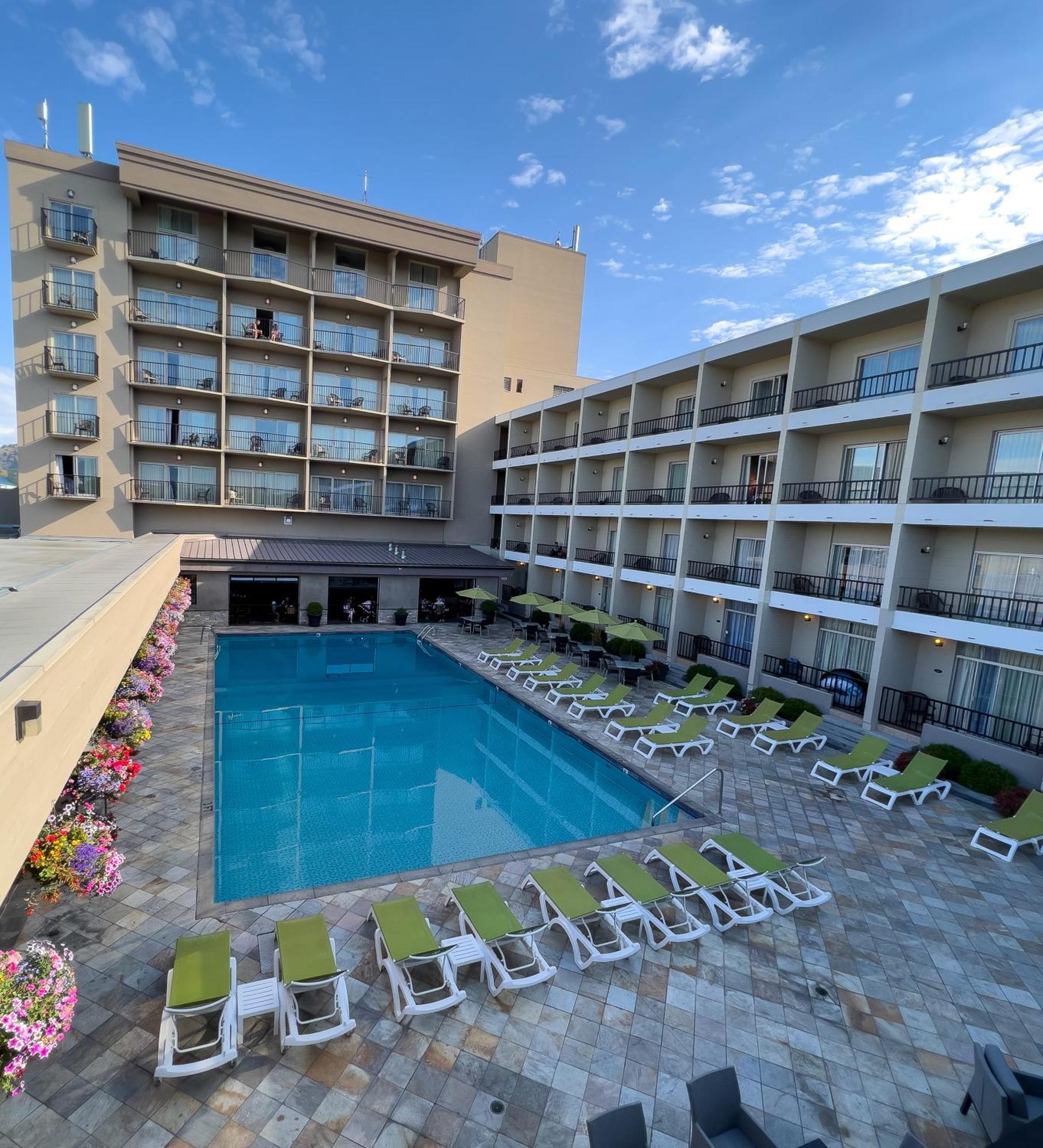Coast Capri Hotel Kelowna Eksteriør billede